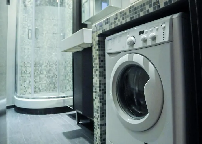 Ponte Milvio Cozy 1br